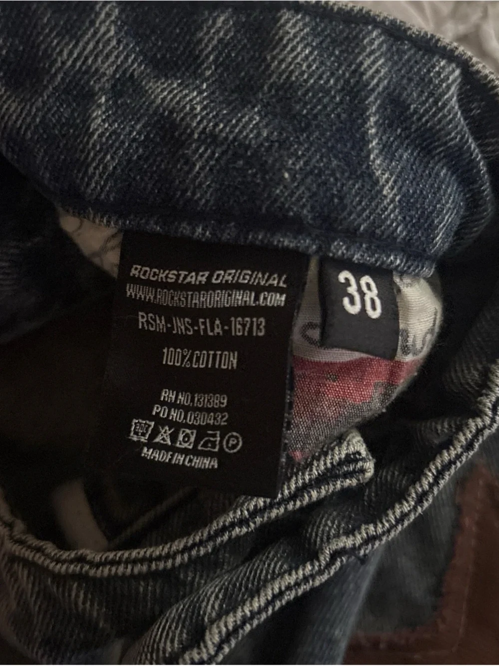 Slim Straight Gray Star Patch Jeans for Men